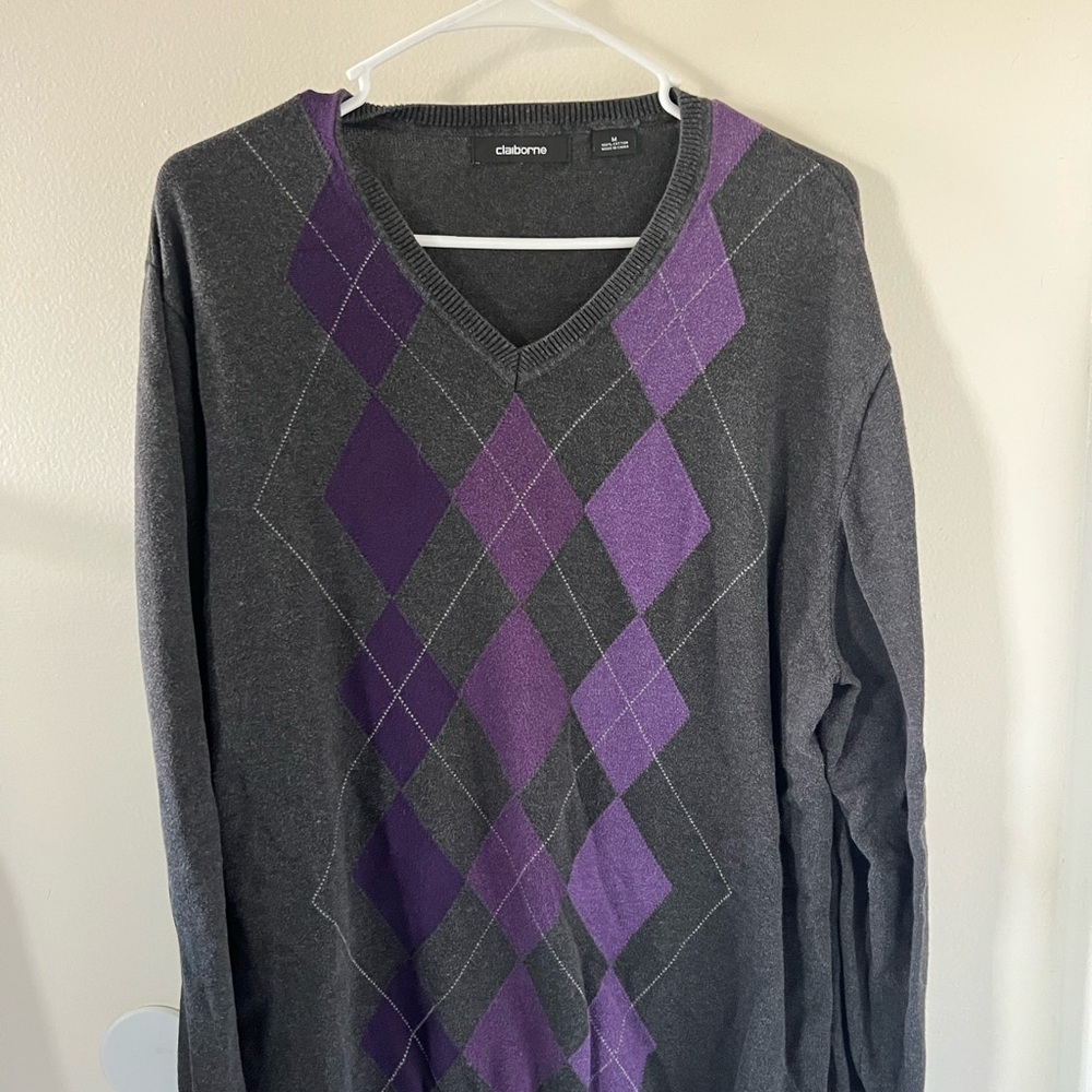 Claiborne Men's Gray and Purple Argyle Sweater